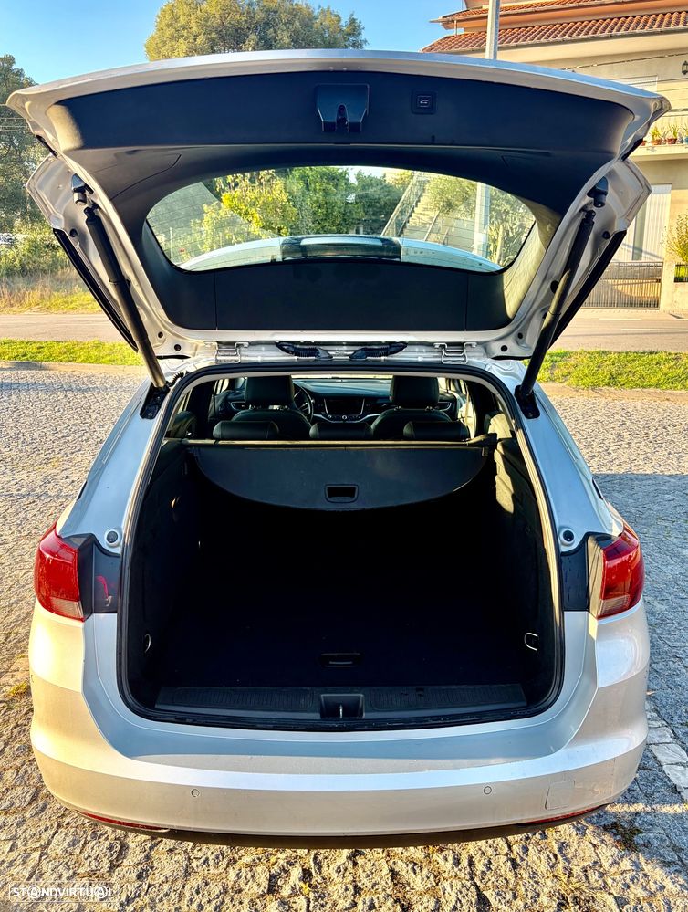 Opel Astra Sports Tourer - 6