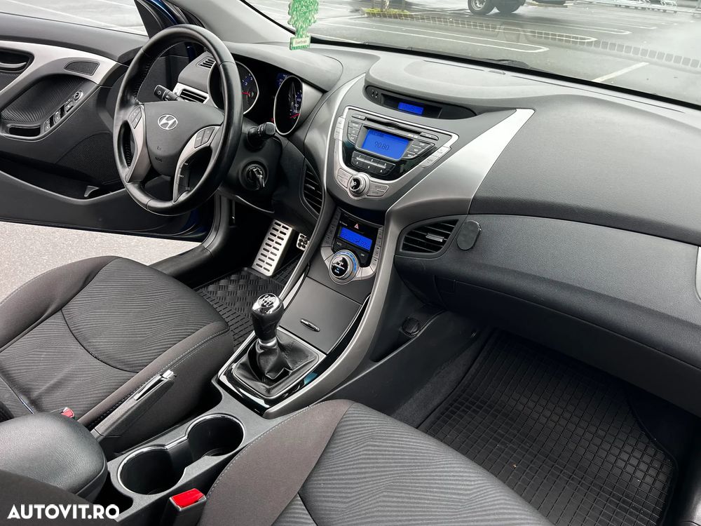 Hyundai Elantra 1.6 MPi Highway - 14