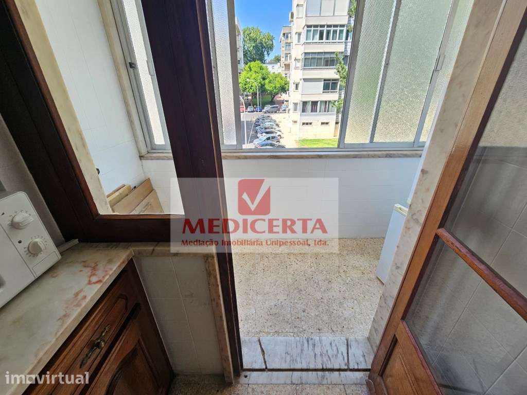 Apartamento T1 + arrecadação na Rua Comandante Germano Dias, Oeiras - Grande imagem: 4/25