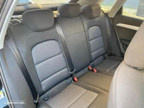 Audi Q3 2.0 TDI S tronic design - 38
