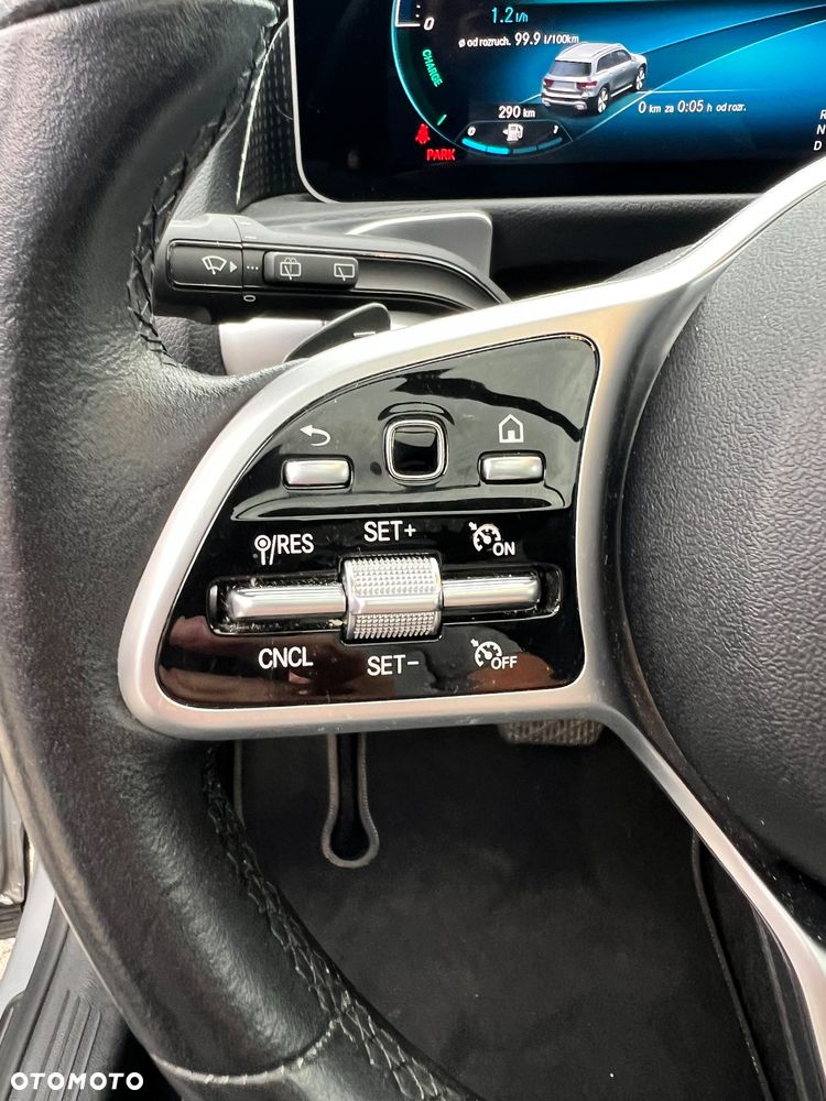 Mercedes-Benz GLB 250 4-Matic 8G-DCT - 15