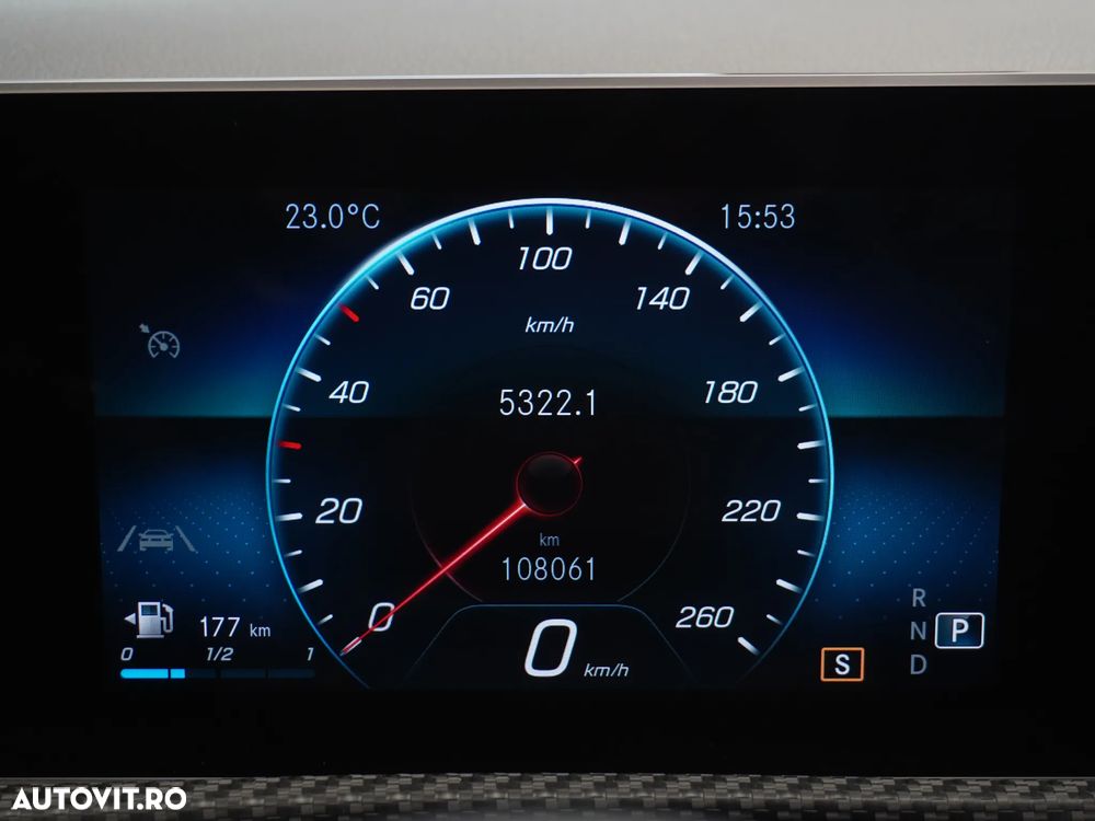 Mercedes-Benz CLA 180 d 7G-DCT - 37