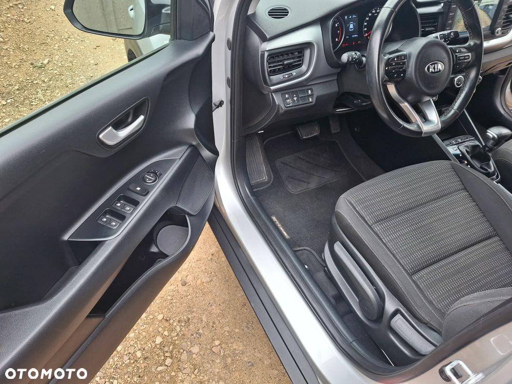 Kia Stonic - 16