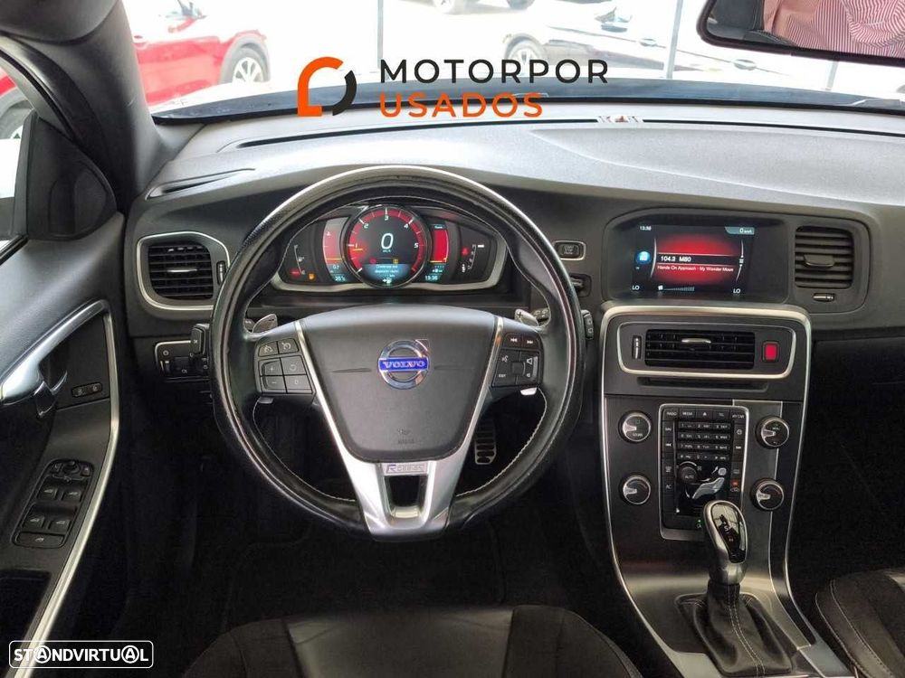 Volvo V60 2.0 D4 R-Design Geartronic - 14