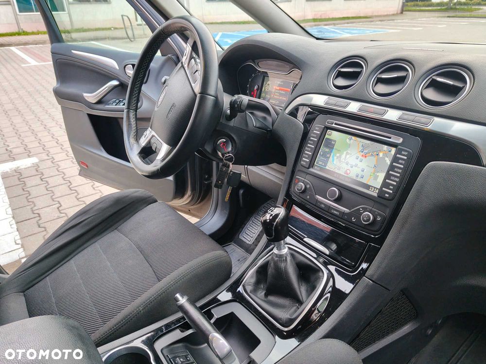 Ford S-Max - 7