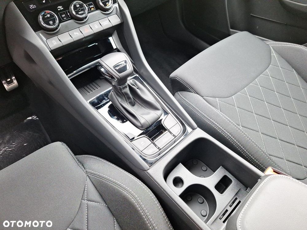 Skoda Karoq 1.5 TSI ACT Sportline DSG - 21