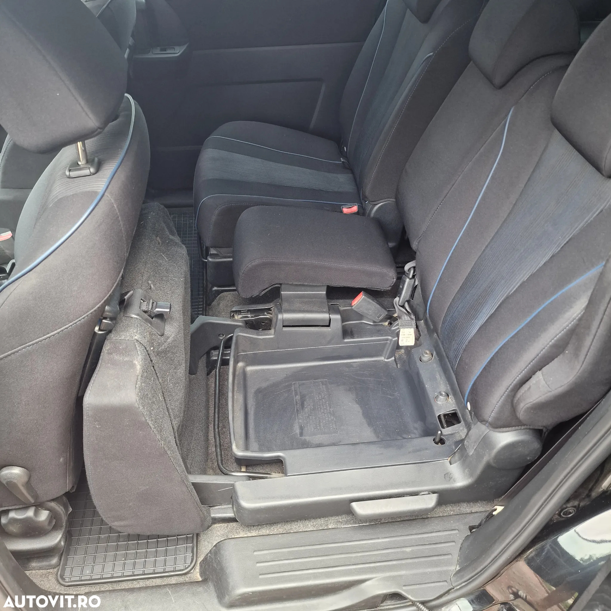 Mazda 5 CD116 CE - 11