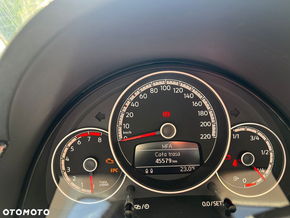 Volkswagen up! 1.0 move - 9