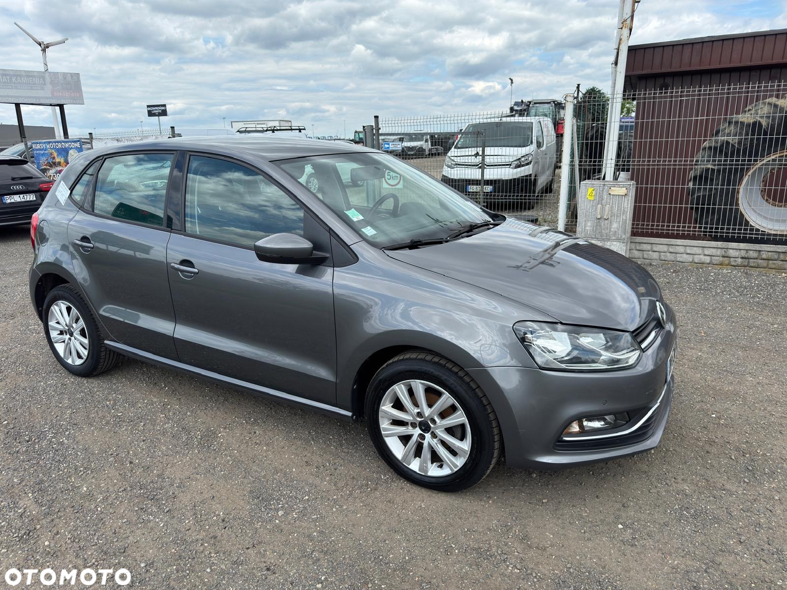 Volkswagen Polo 1.4 TDI (Blue Motion Technology) Comfortline - 3