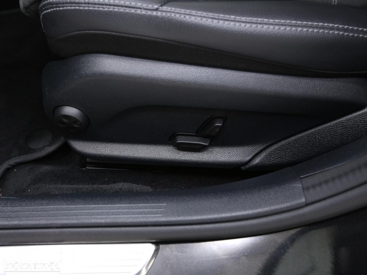 Mercedes-Benz E 300 de 4Matic T 9G-TRONIC AMG Line - 17