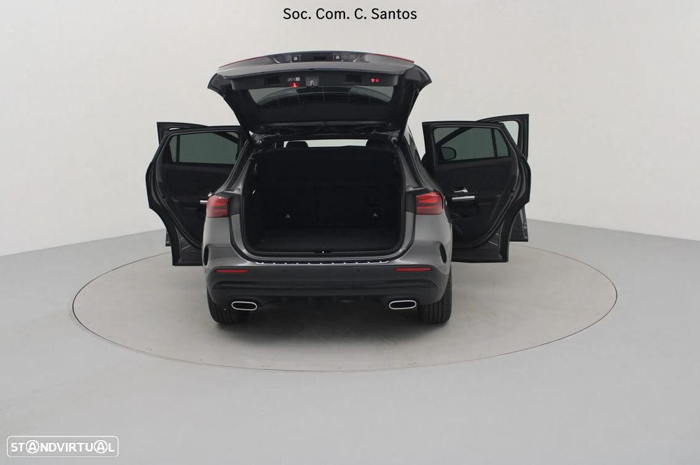 Mercedes-Benz GLA 180 d AMG Line - 11