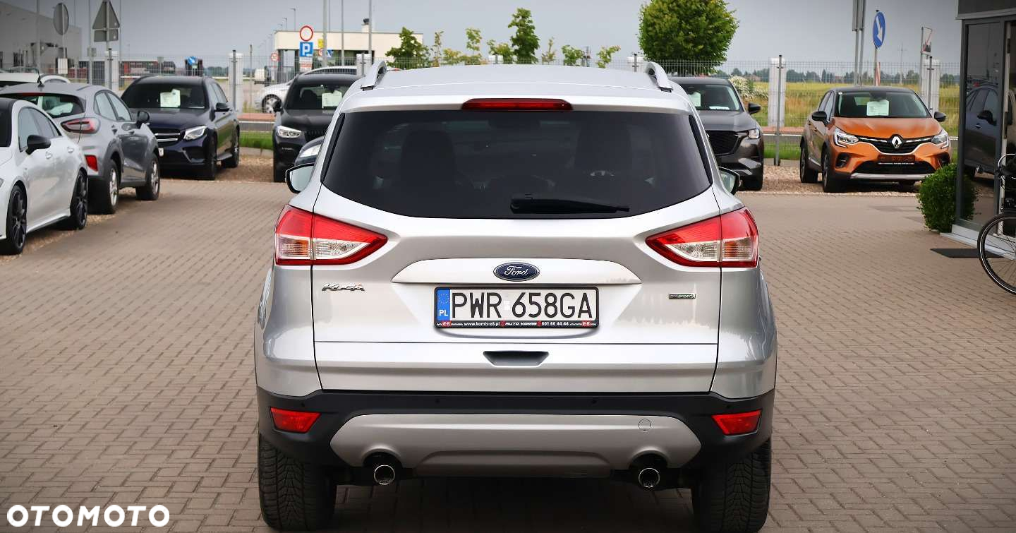Ford Kuga 1.5 EcoBoost 2x4 Business Edition - 6