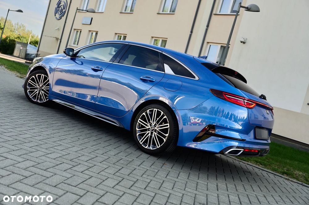 Kia ProCeed 1.4 T-GDI DCT7 OPF GT LINE - 11