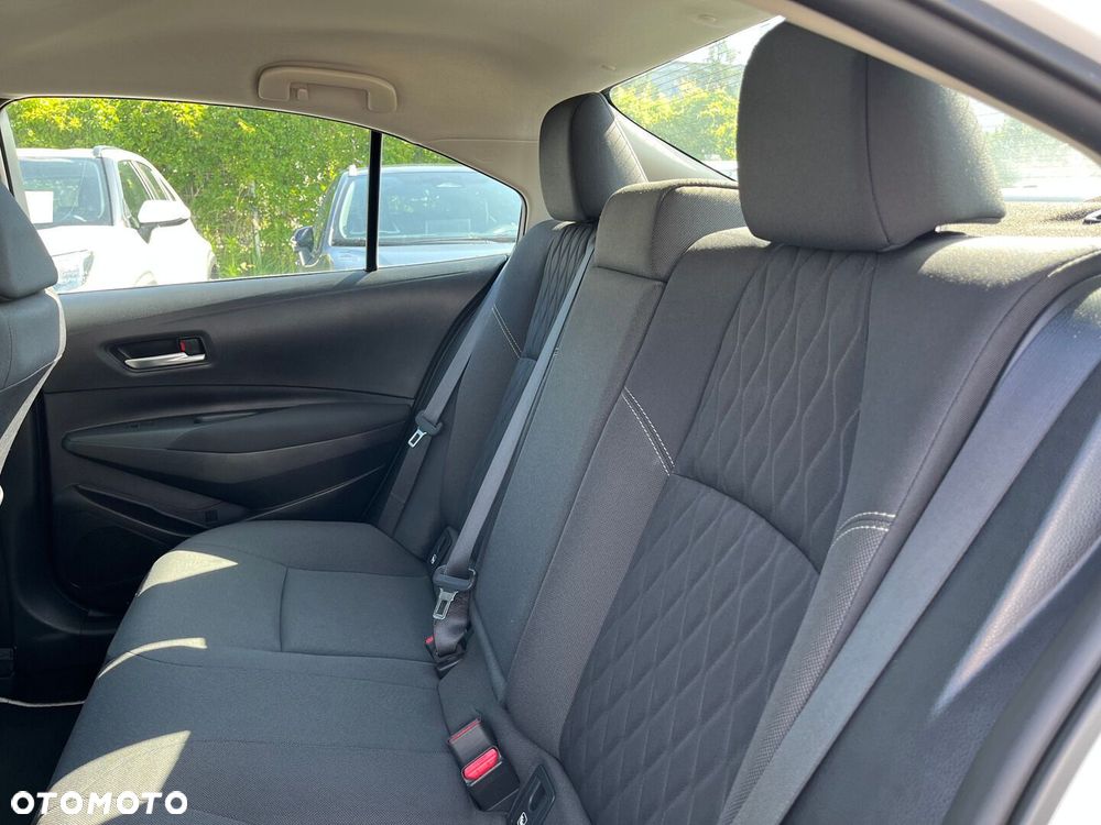 Toyota Corolla 1.8 Hybrid Comfort - 28