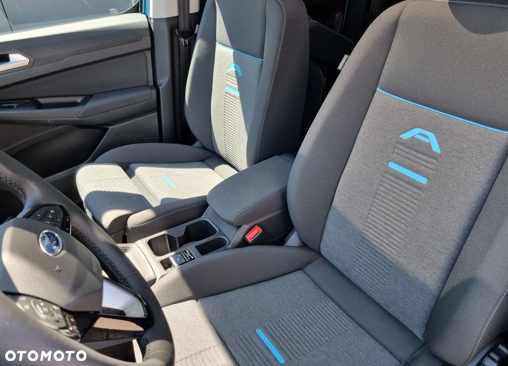 Ford Tourneo Connect Grand - 33