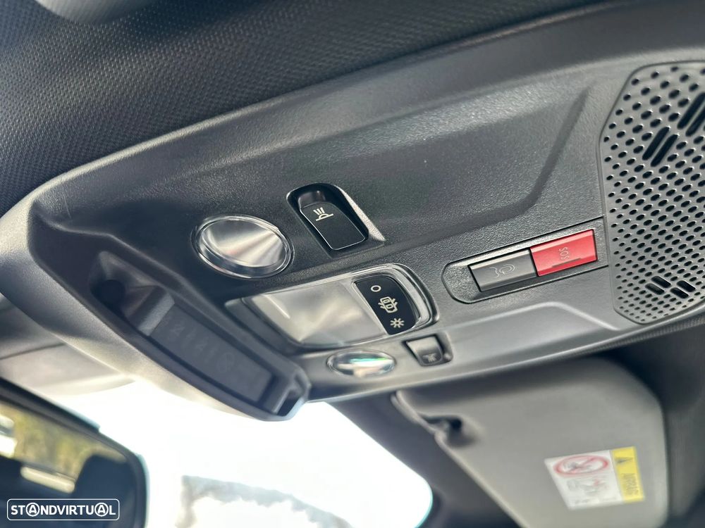 Peugeot 2008 1.2 Hybrid Allure e-DCS6 - 43