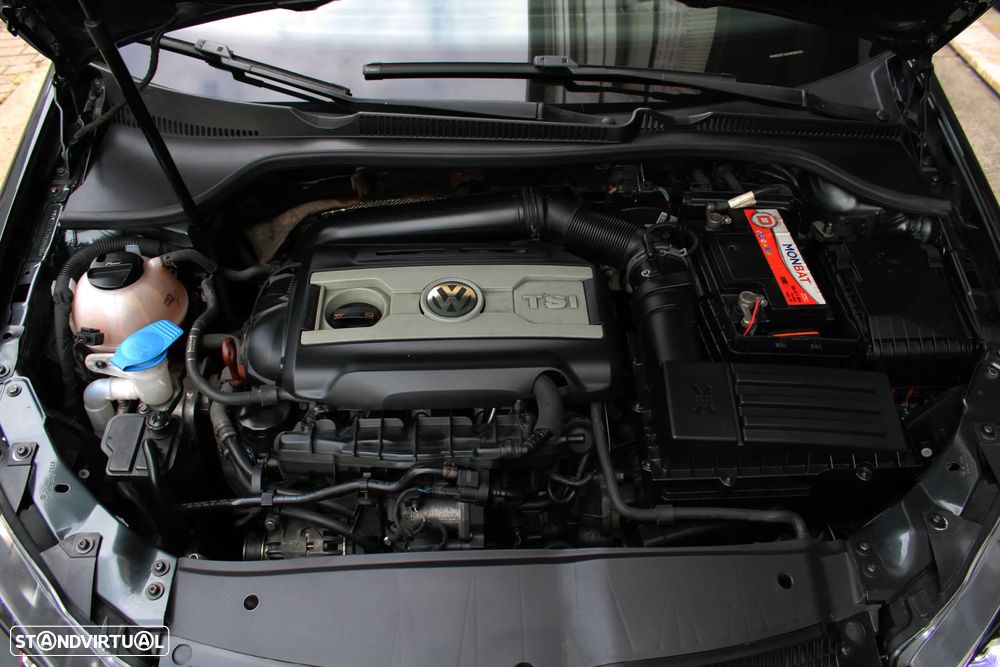VW Golf 2.0 GTI DSG - 47