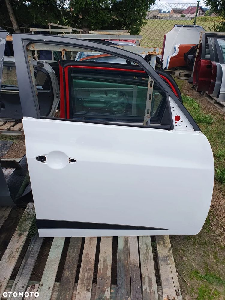 HYUNDAI IX20 DRZWI PRAWY PRZÓD
