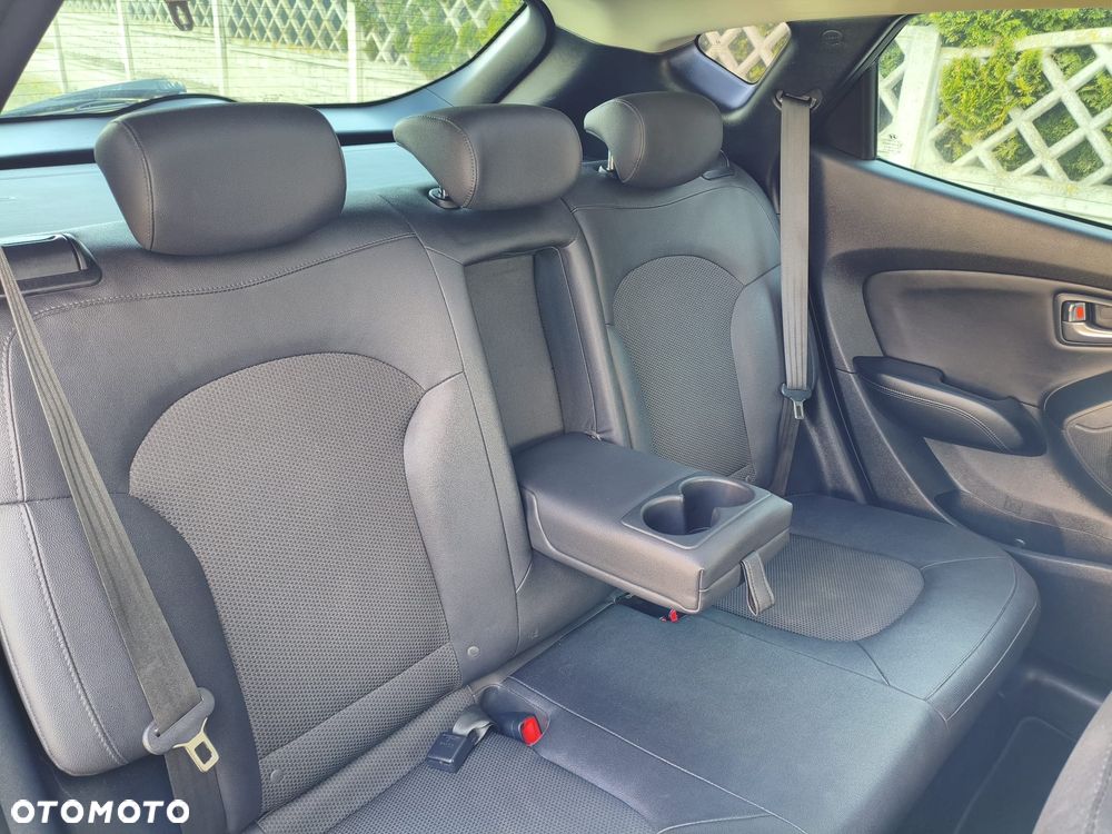 Hyundai ix35 1.7 CRDi 2WD blue Style - 28