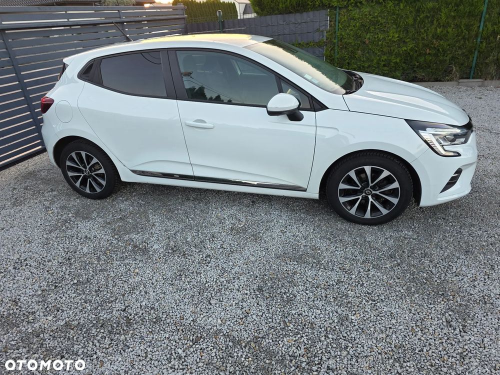 Renault Clio - 8