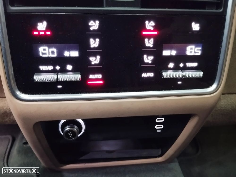 Porsche Cayenne Coupé Turbo S E-Hybrid - 23