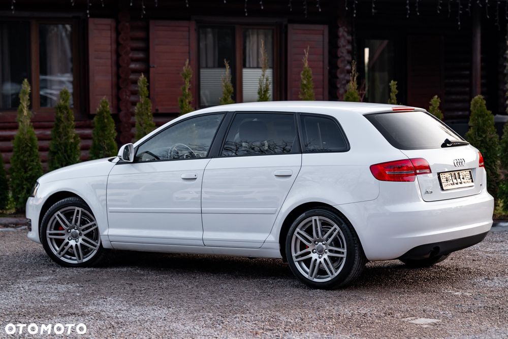 Audi A3 Sportback 1.6 Ambition - 11