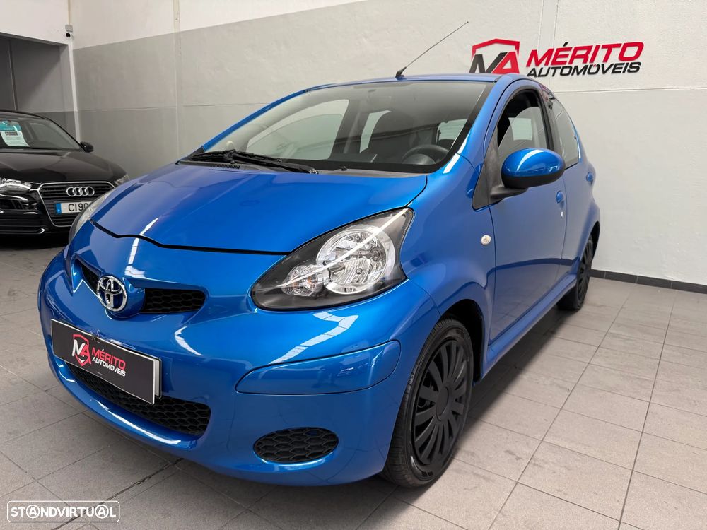 Toyota Aygo CoolBlue - 1