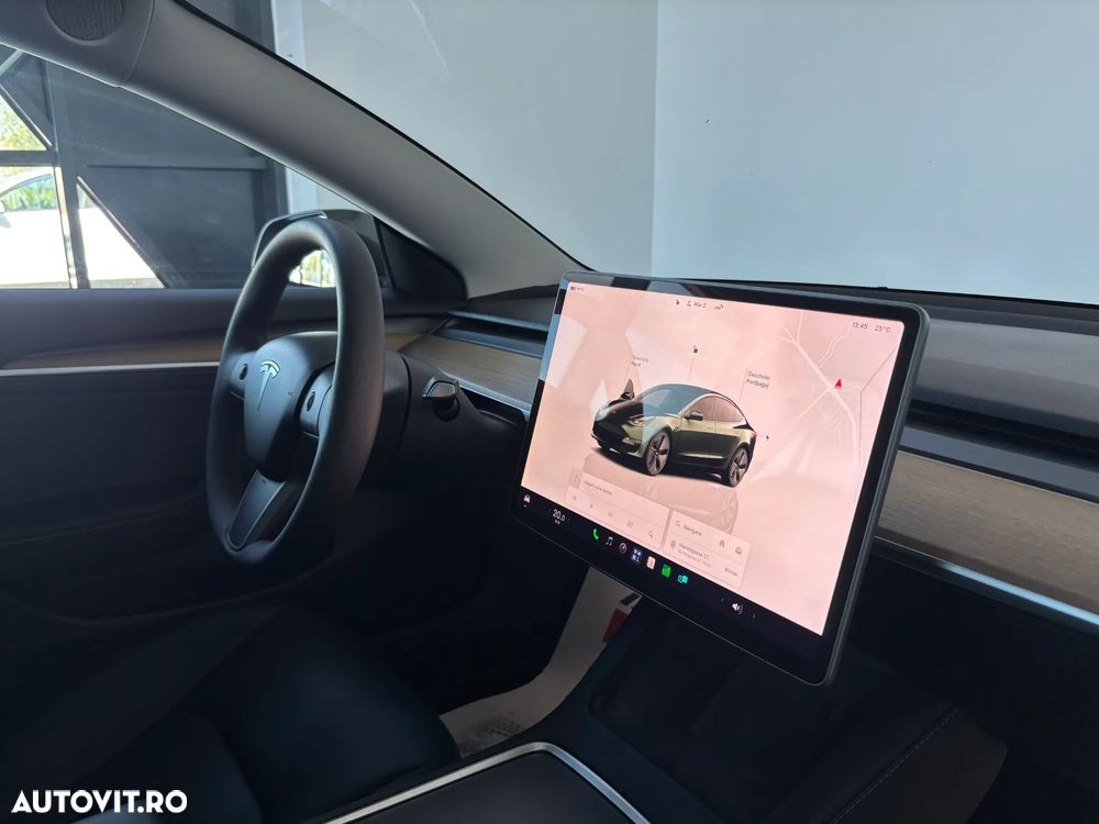 Tesla Model 3 Langstreckenbatterie Allradantrieb Dual Motor - 8