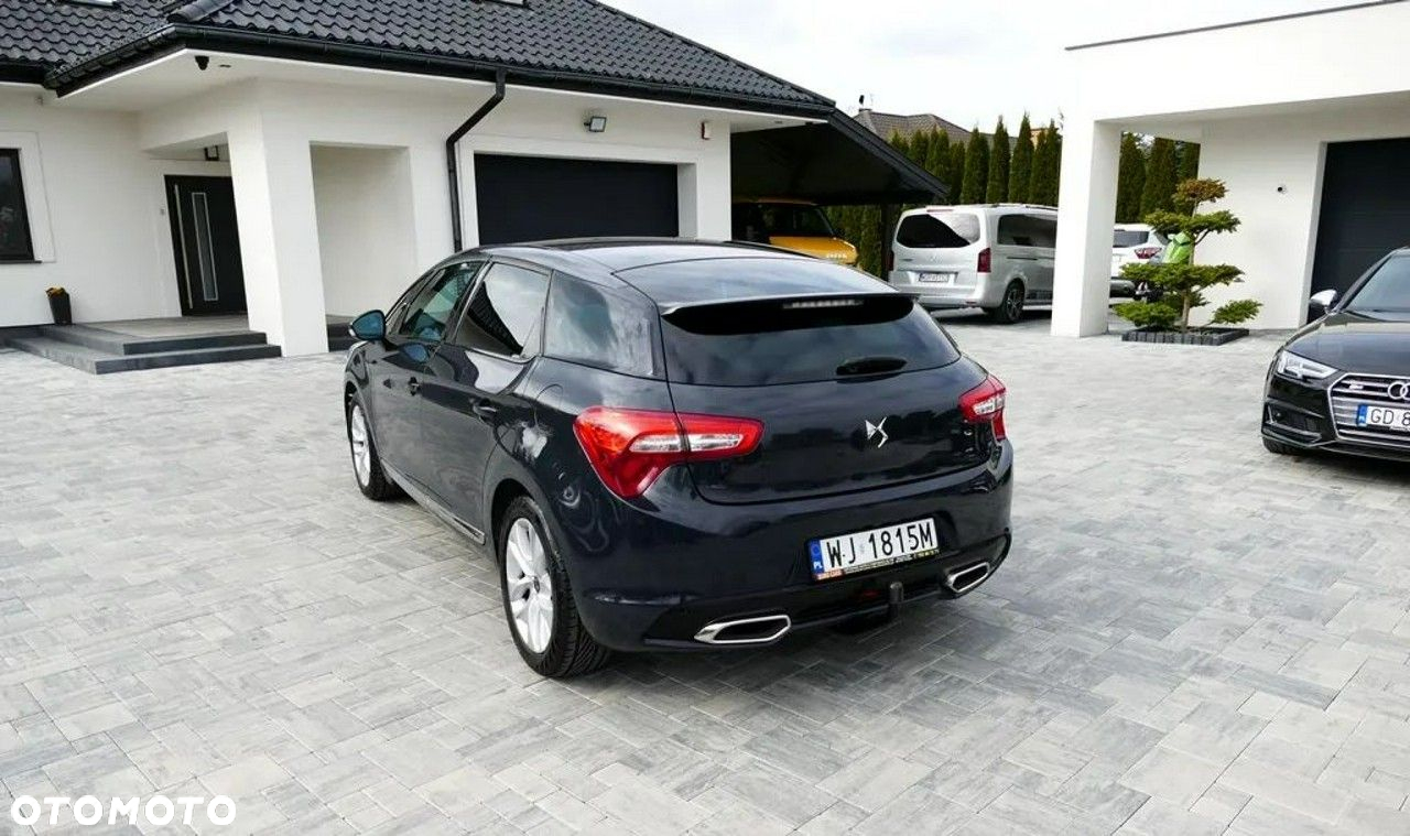 DS Automobiles DS 5 - 10