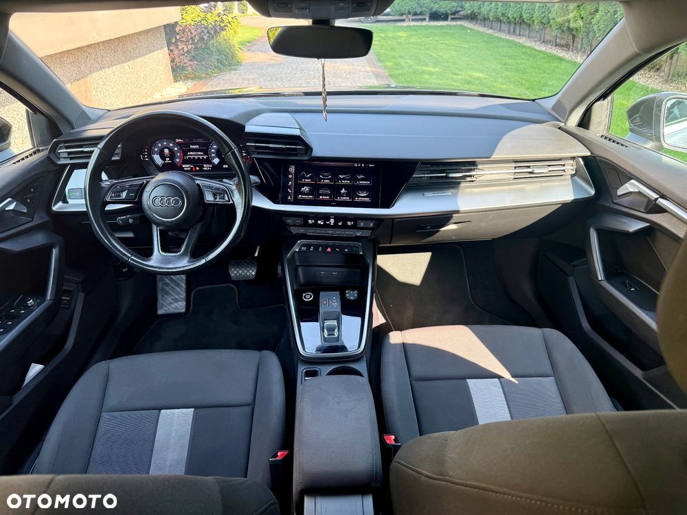 Audi A3 Sportback 30 TFSI S tronic design - 14