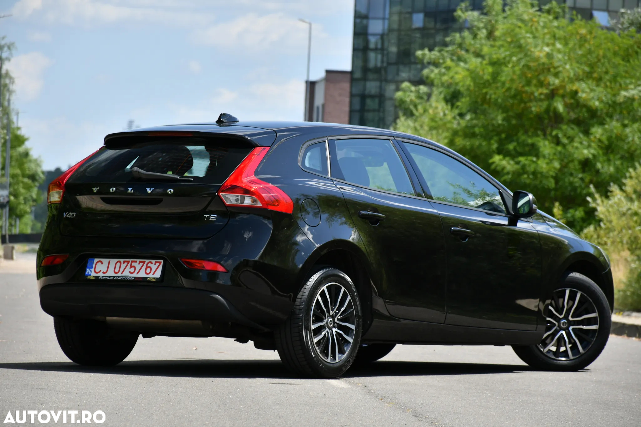 Volvo V40 T2 Summum - 18