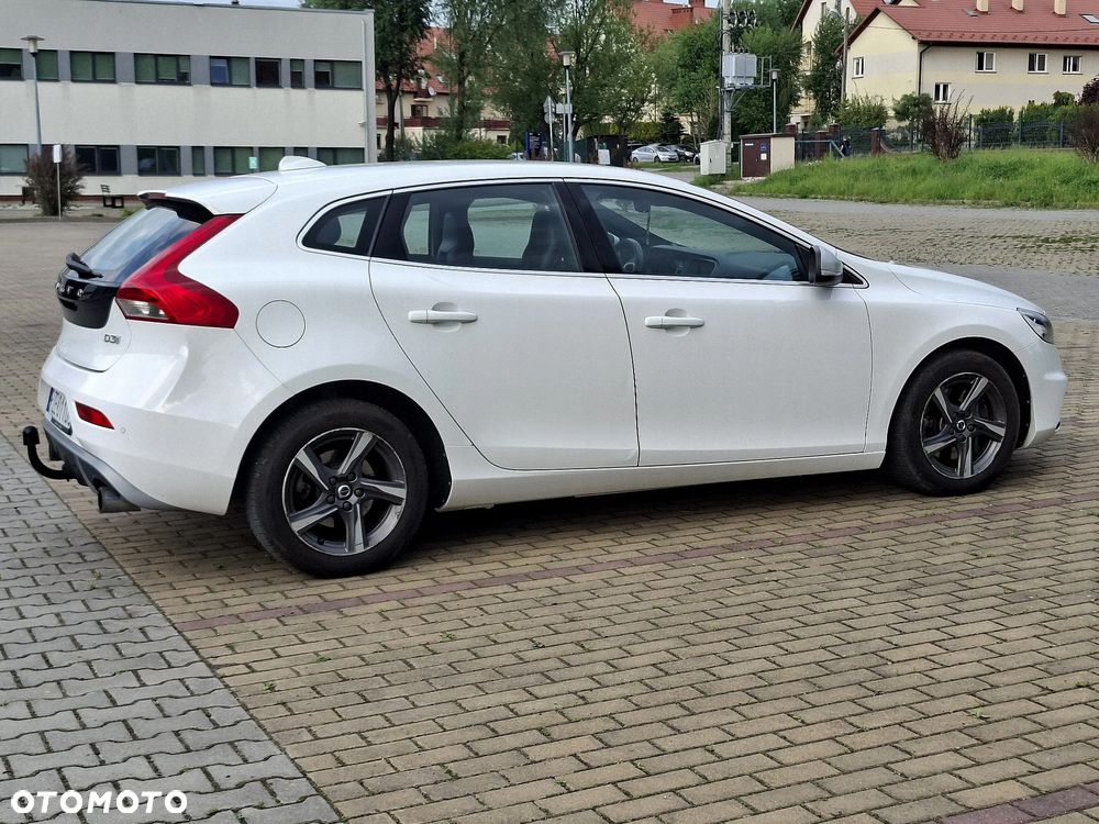 Volvo V40 D3 R-Design Momentum - 11