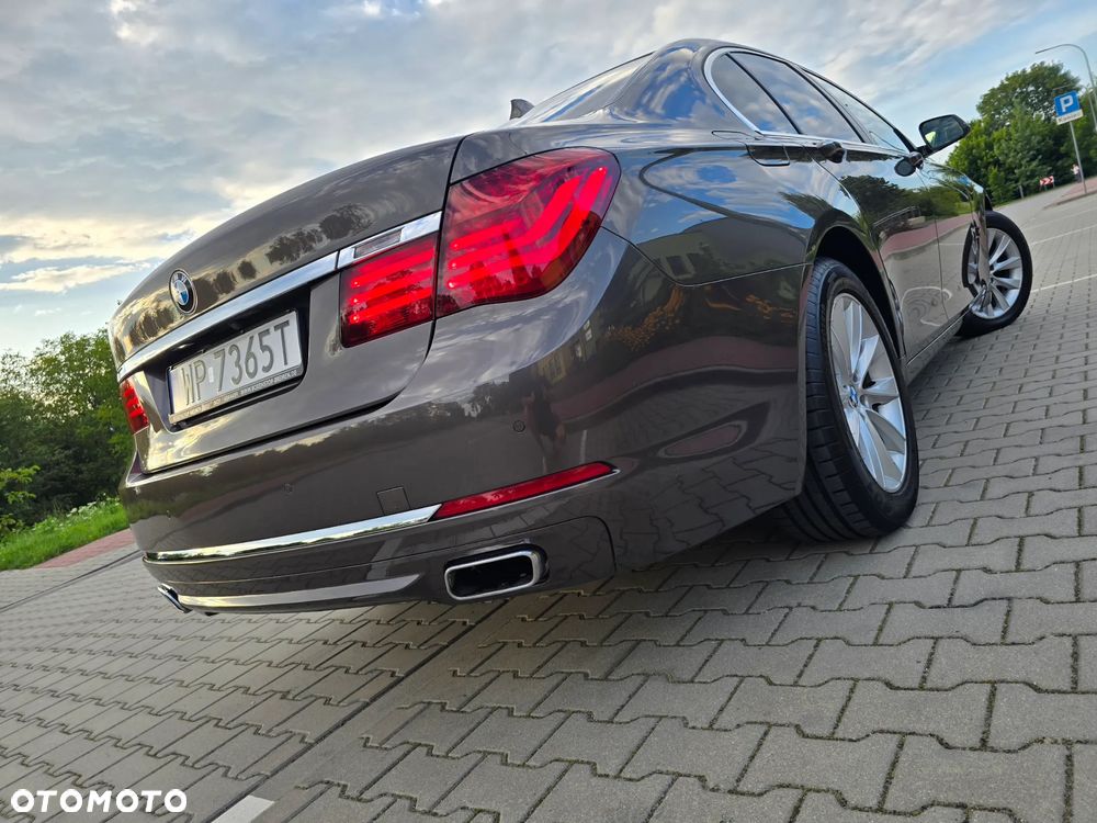 BMW Seria 7 750d xDrive Blue Performance Edition Exclusive - 1