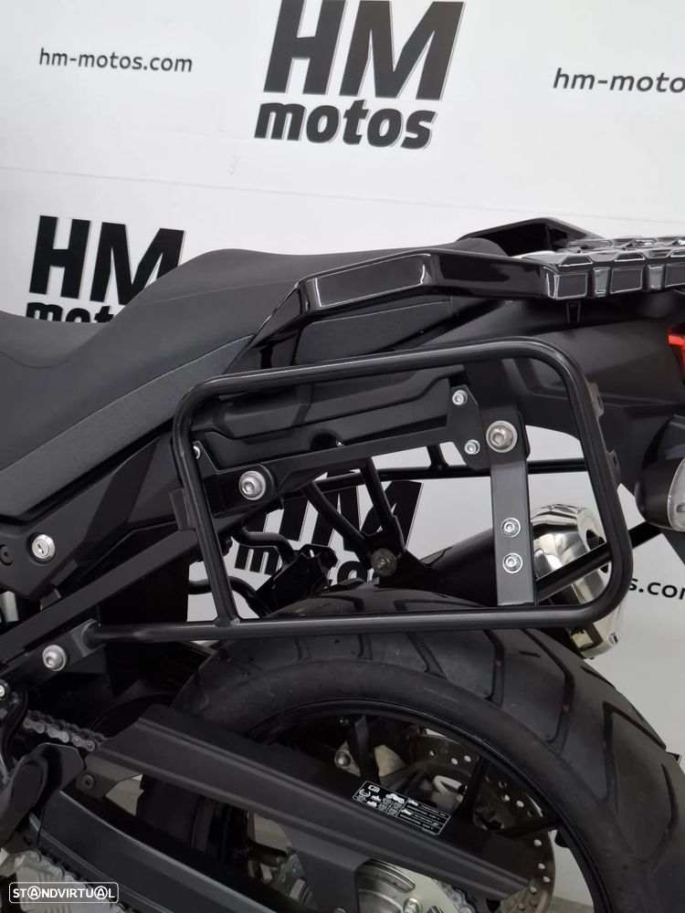 Suzuki DL 650A V-STROM - 21