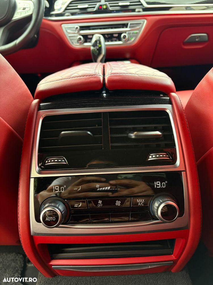 BMW Seria 7 740Li - 17