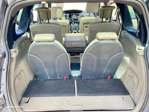 Renault Grand Scénic 1.9 dCi C. Authenti. - 6