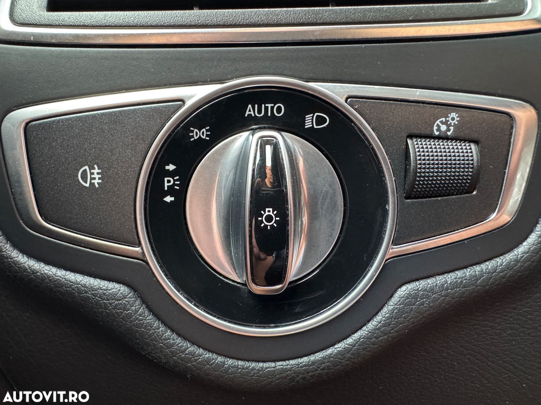 Mercedes-Benz GLC 250 d 4Matic 9G-TRONIC AMG Line - 30