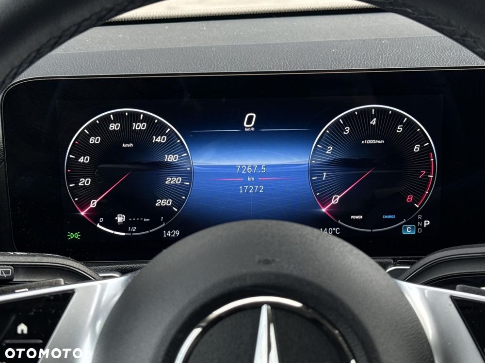 Mercedes-Benz GLB - 17