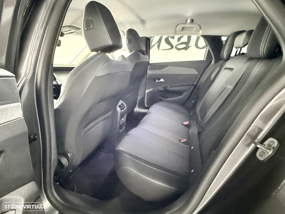 Peugeot 308 BlueHDi FAP 130 EAT8 Stop & Start GT - 26
