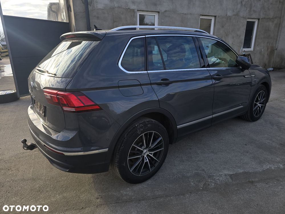 Volkswagen Tiguan - 2