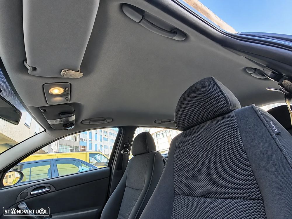 Alfa Romeo 147 1.9 JTD 16V Progression - 9