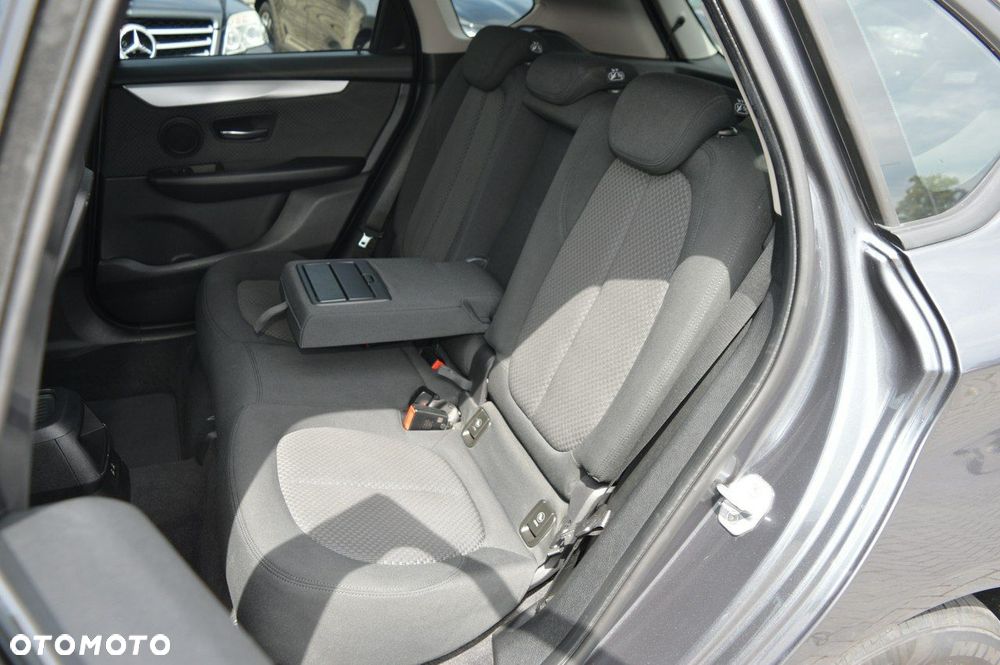 BMW Seria 2 216d Active Tourer - 34