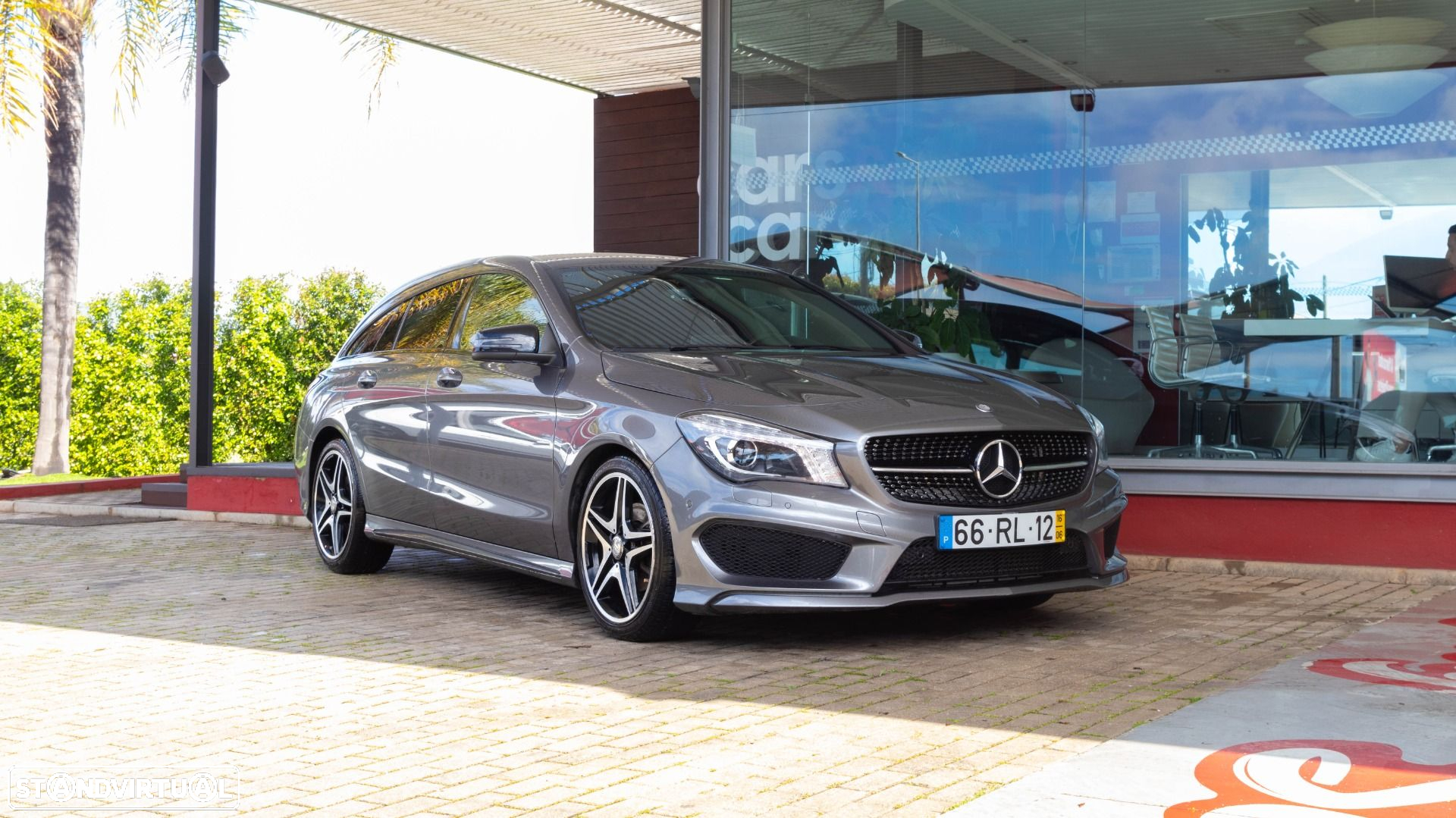 Mercedes-Benz CLA 180 d Shooting Brake AMG Line - 2
