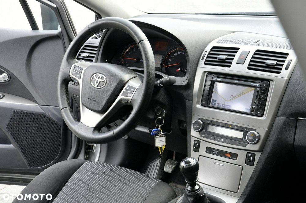 Toyota Avensis 1.8 Active - 7