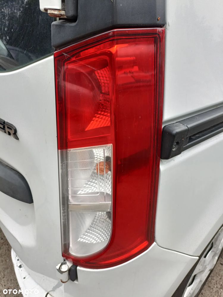 DACIA DOKKER 12-17 2013 r. lampa prawy tył prawa tylna PT EU * - 2