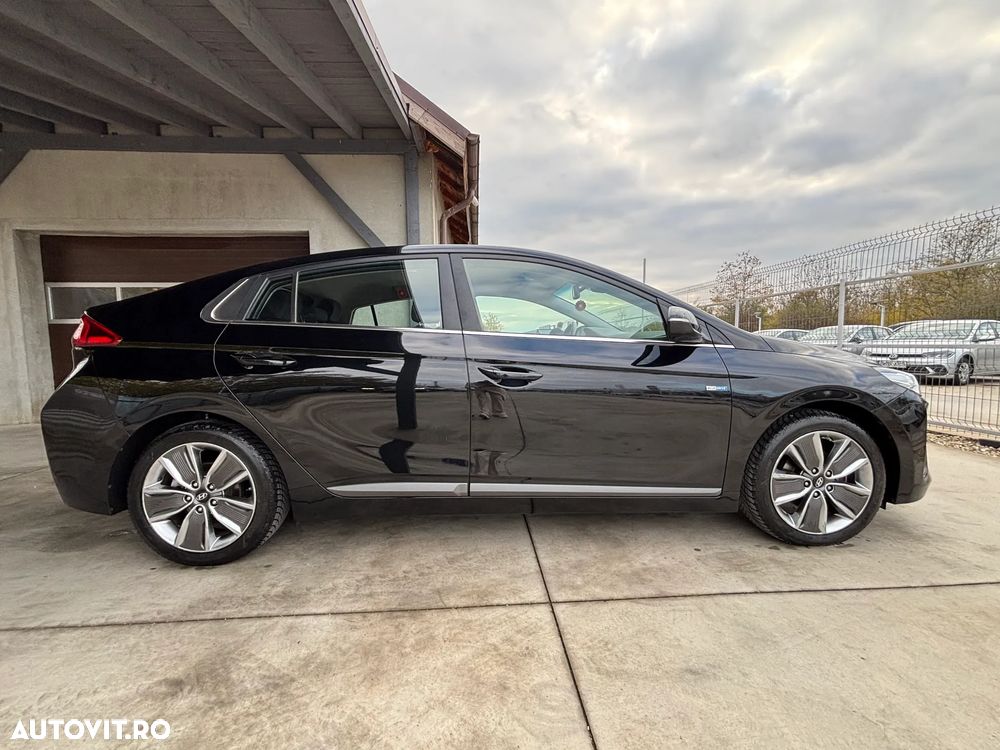 Hyundai IONIQ Hybrid 1.6 GDI - 10