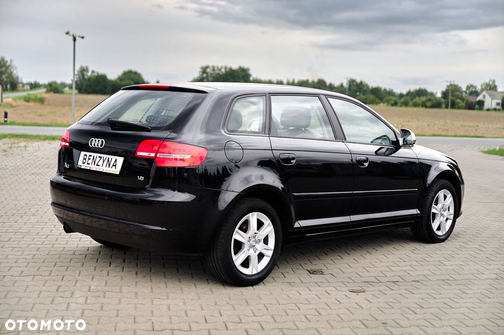 Audi A3 Sportback 1.6 Ambiente - 5