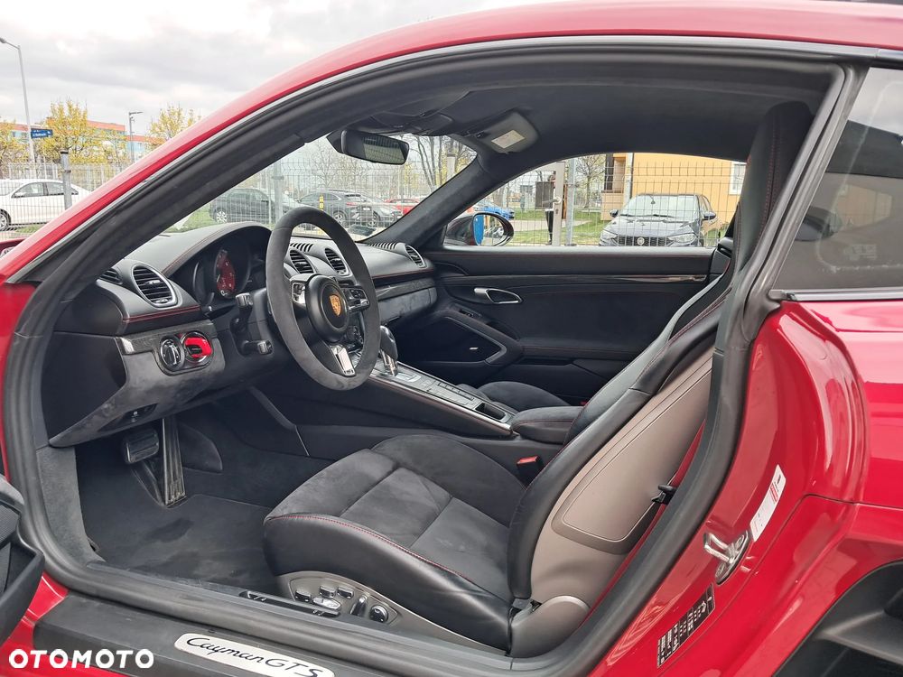 Porsche 718 Cayman GPF GTS PDK - 9