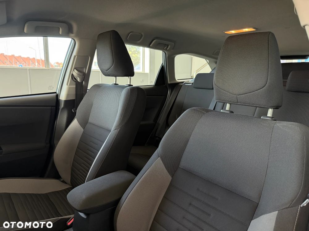 Toyota Auris Hybrid 135 Premium - 13
