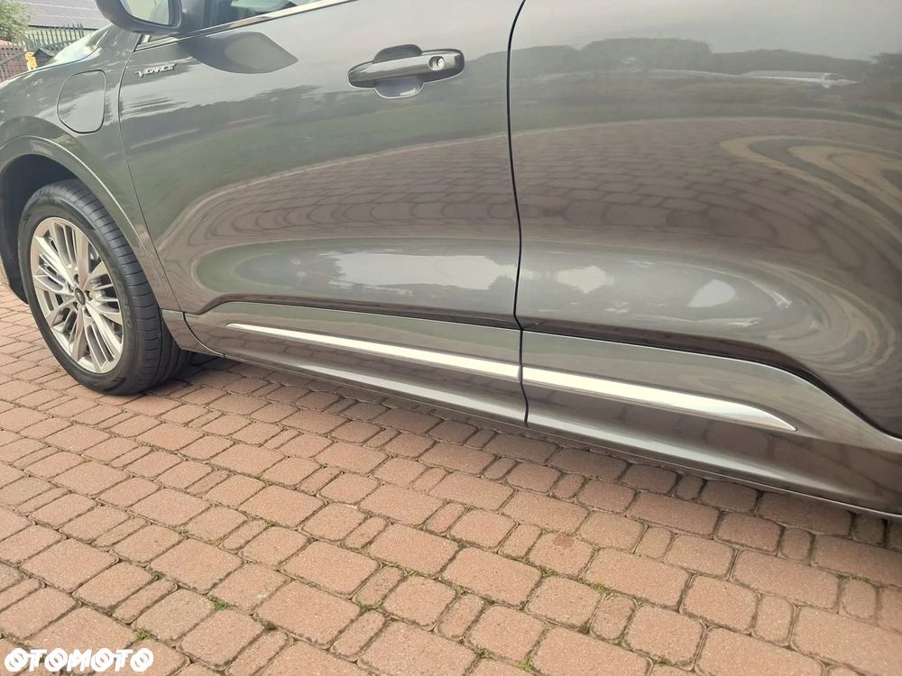 Ford Kuga 2.5P PHEV FWD Vignale - 26